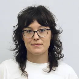 Sarah E Fox